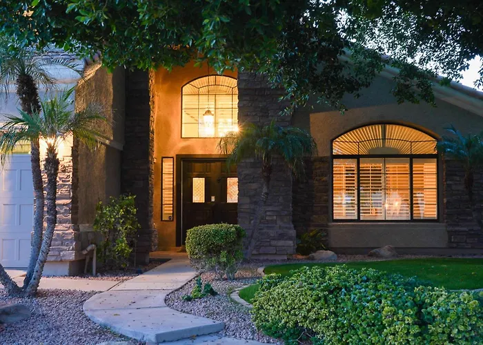 Lakeside Luxury Val Vista