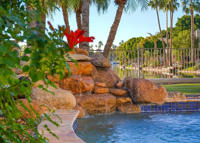 Lakeside Luxury Val Vista *
