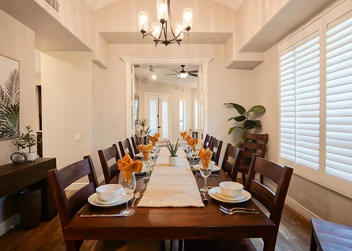 Lakeside Luxury Val Vista *